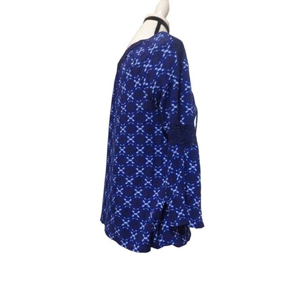 Jessica Simpson ¾ Bell Sleeve Printed Peasant Top, Blue, Size S - Picture 4 of 7